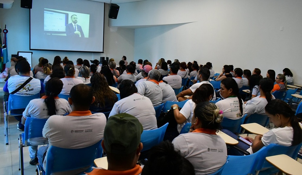 Agentes de combate às endemias participam das discussões do PlanificaSus