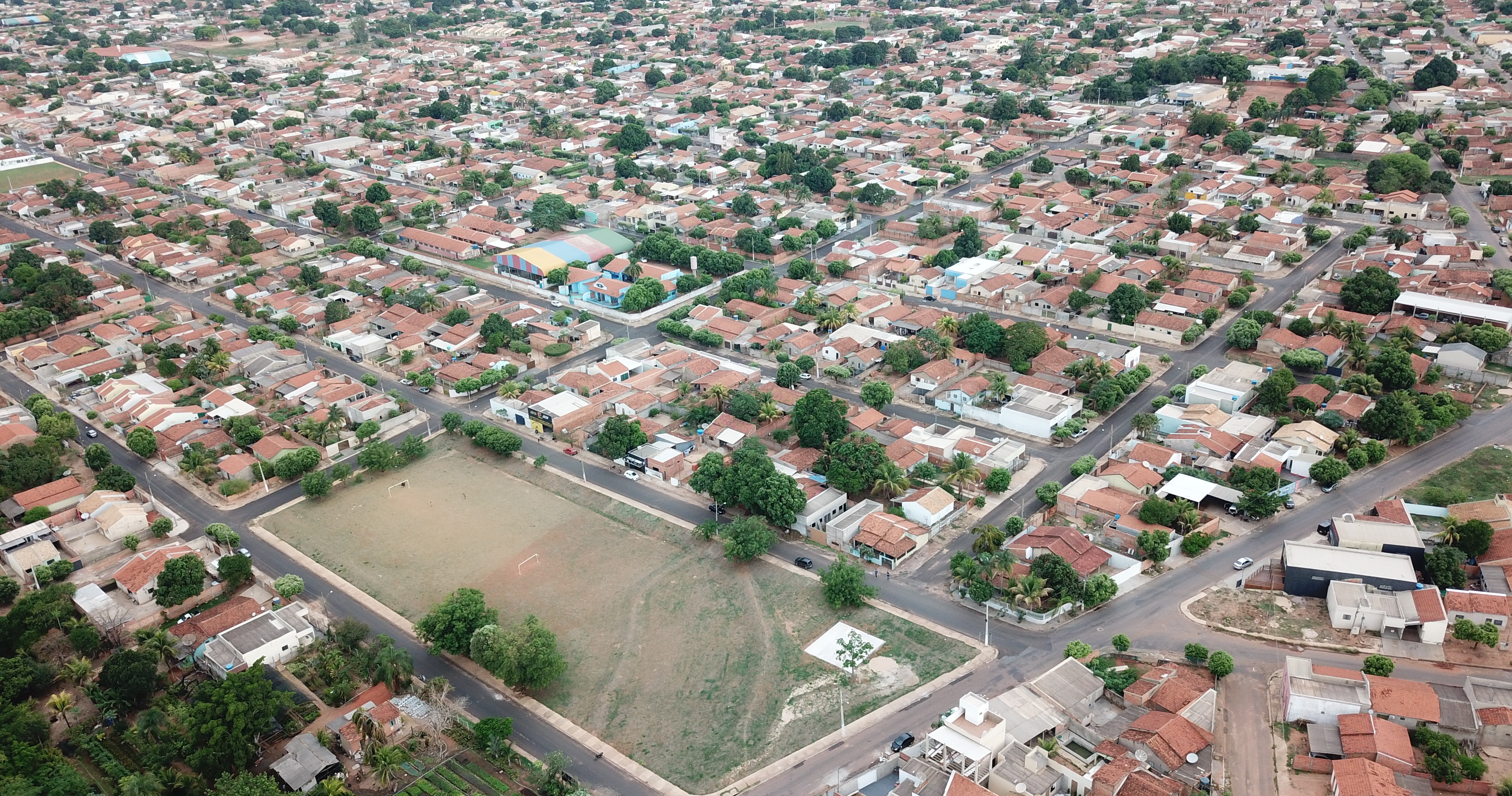 Mais de 45 mil metros quadrados de grama plantados nos últimos sete meses em Rondonópolis