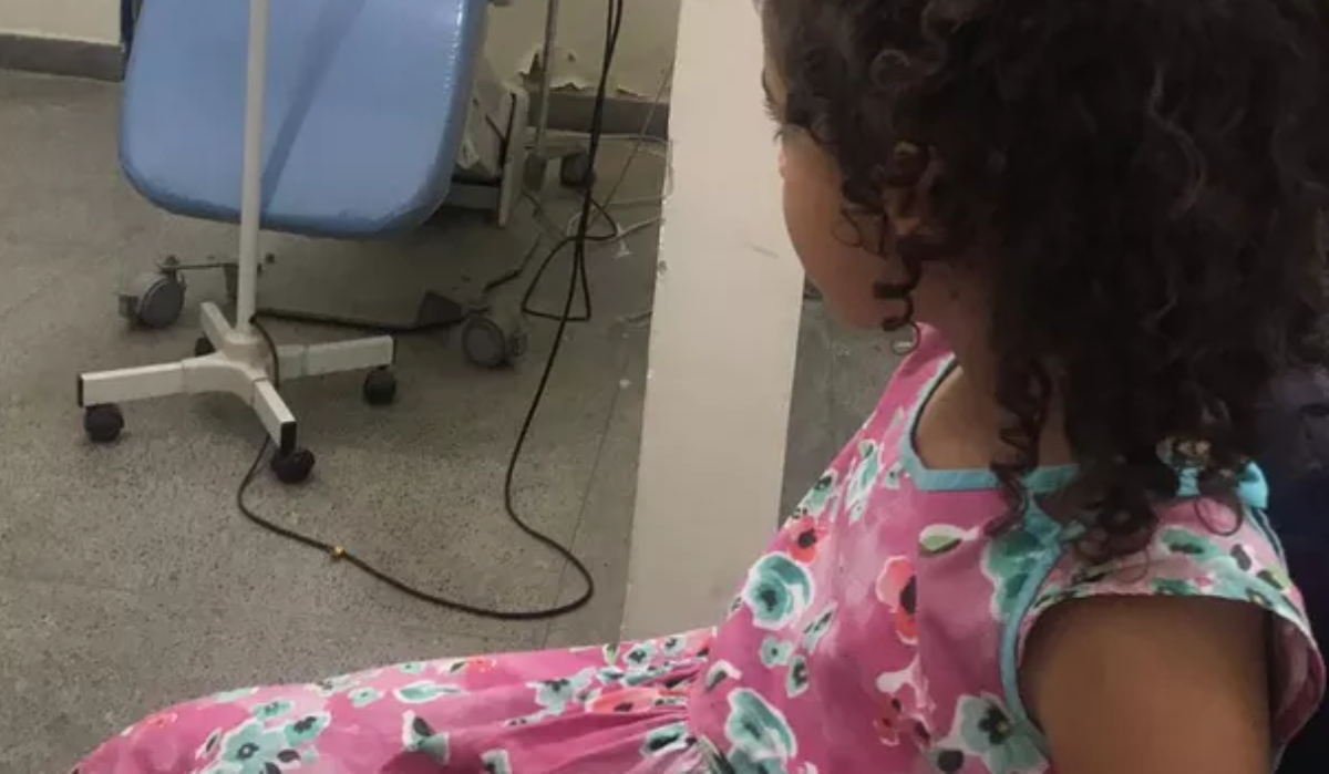 “Enquanto fingia estar brincando, meu cunhado abusou da minha filha de 4 anos”, desabafa mãe