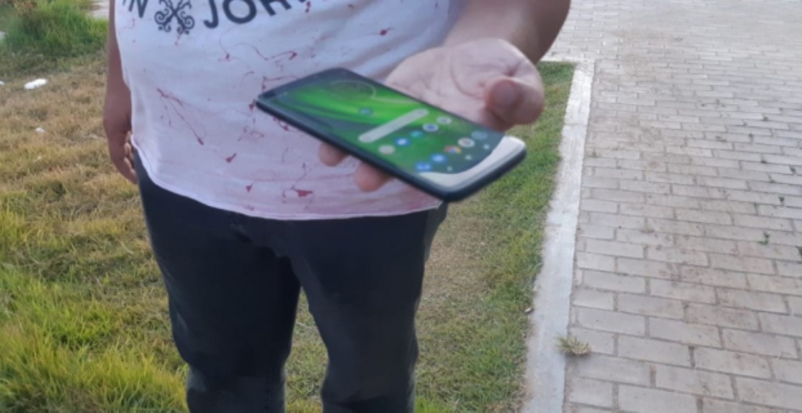 Ceará | Vítima de um assalto vê o próprio celular à venda, marca encontro e mulher é presa