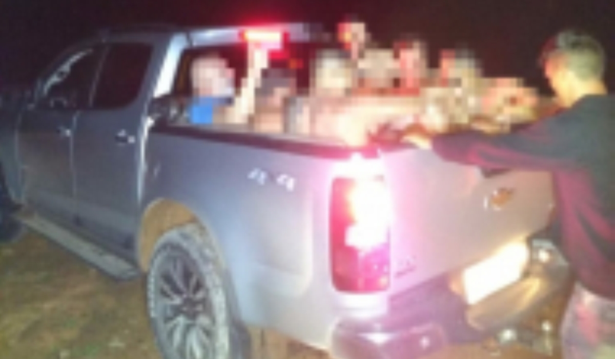 Onda “engole” lancha no Manso; empresário e amigos nadam por 4 horas