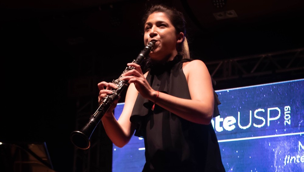 Musicista de Rondonópolis vence concurso de música tocando clarinete em universidade de SP