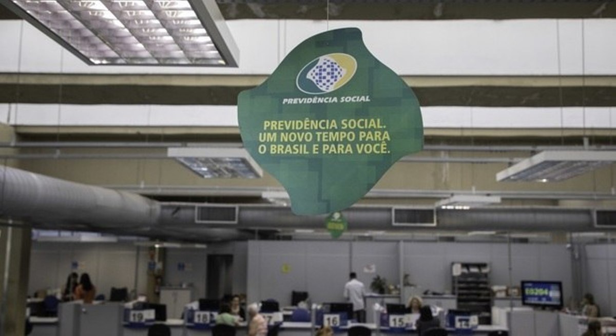 Nova Previdência será promulgada e regras começam a valer nesta terça
