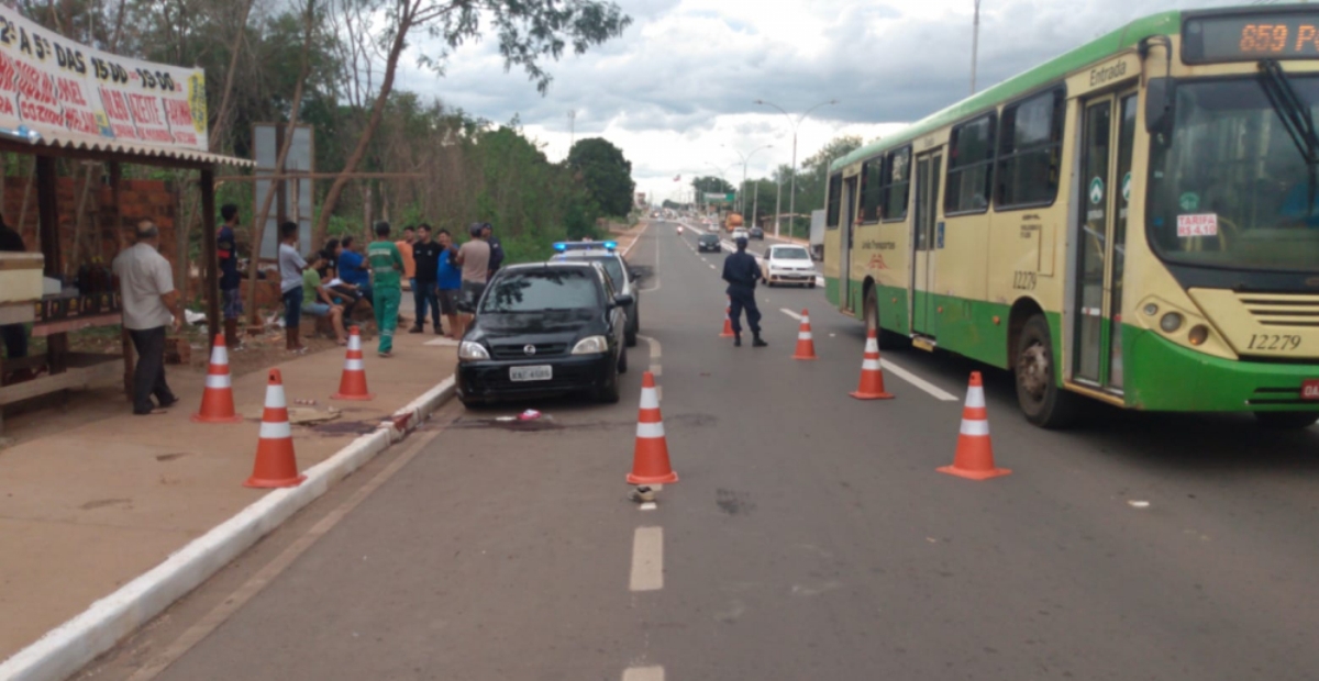Caminhão atropela e esmaga perna de gari em Várzea Grande
