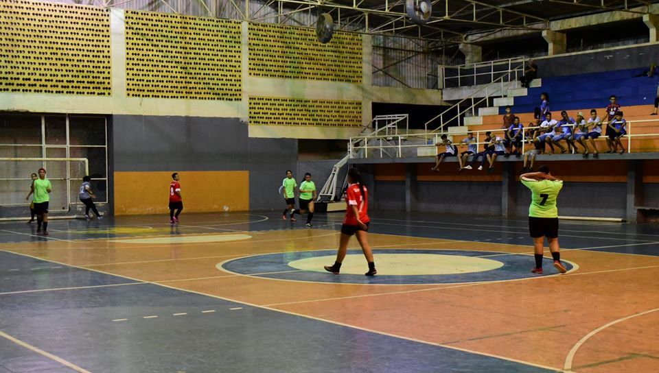 Meninas fazem bonito na final do Campeonato de Futsal Feminino