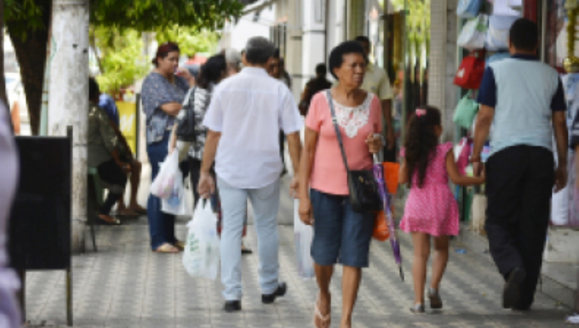 Cuiabá | Procon combate abusos no Natal e orienta consumidores