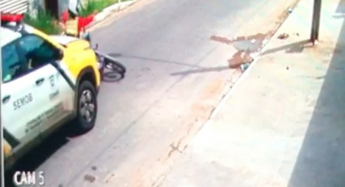 Vídeo flagra “amarelinhos” atropelando motociclista em Cuiabá