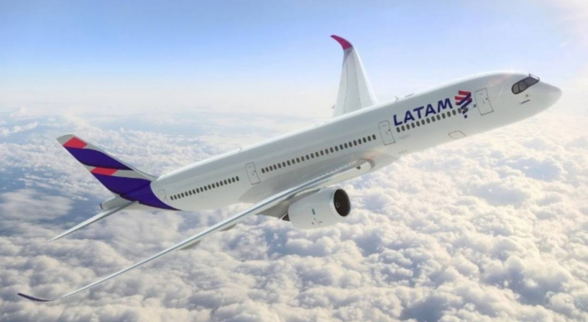 Passageiro tem mal súbito durante voo da Latam e morre