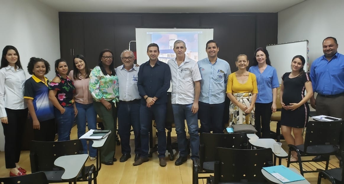 Conselheiros recebem informações sobre os trabalhos executados pelo Sanear neste ano