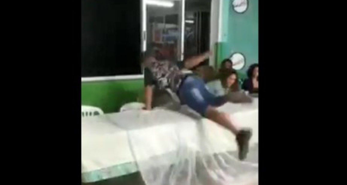 Minas Gerais | Alegando fazer justiça, jovem agride funcionários da Vale em reunião 
