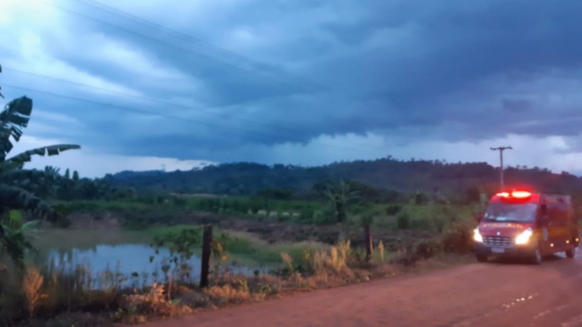 Menina de 9 anos morre afogada ao tomar banho em lago