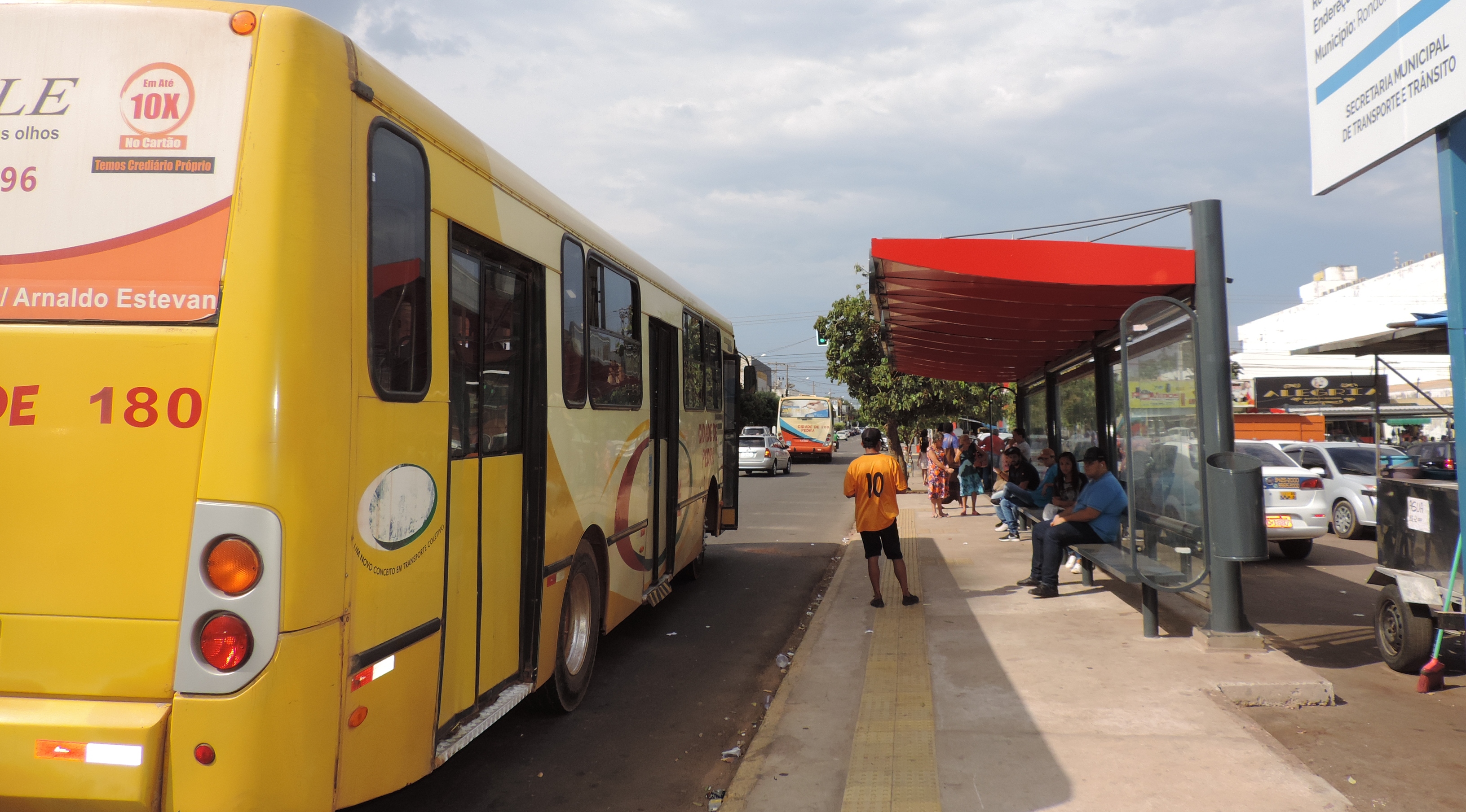 Prefeitura define que serviço continua sendo prestado pela Cidade de Pedra por mais seis meses