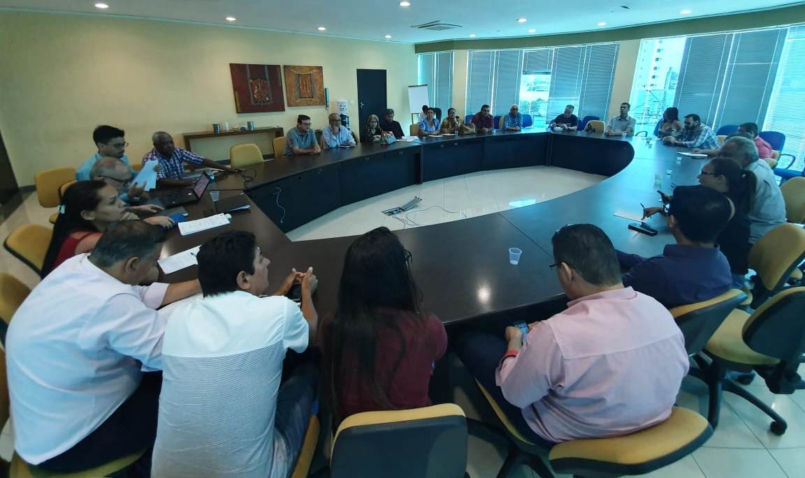 Prefeito se reúne com representantes dos servidores e da Câmara e anuncia pagamento da RGA