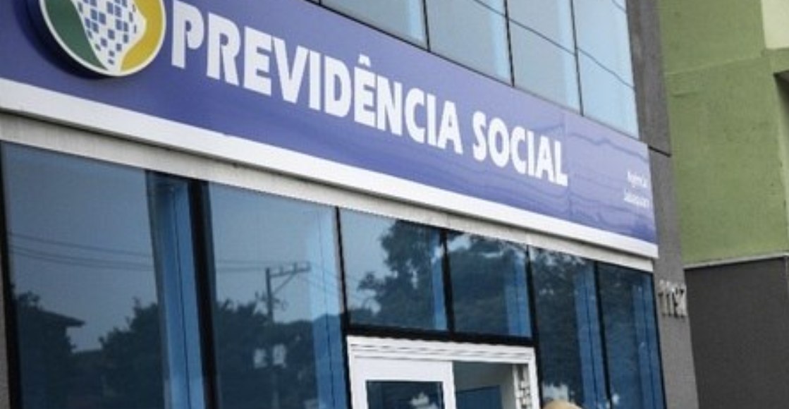 Aposentados e pensionistas do INSS que ganham o mínimo começam a receber R$ 1.045 na quarta-feira