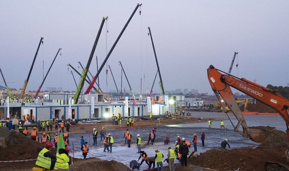 Entenda como a China pode construir um hospital em 10 dias para atender 2 mil vítimas do Coronavírus