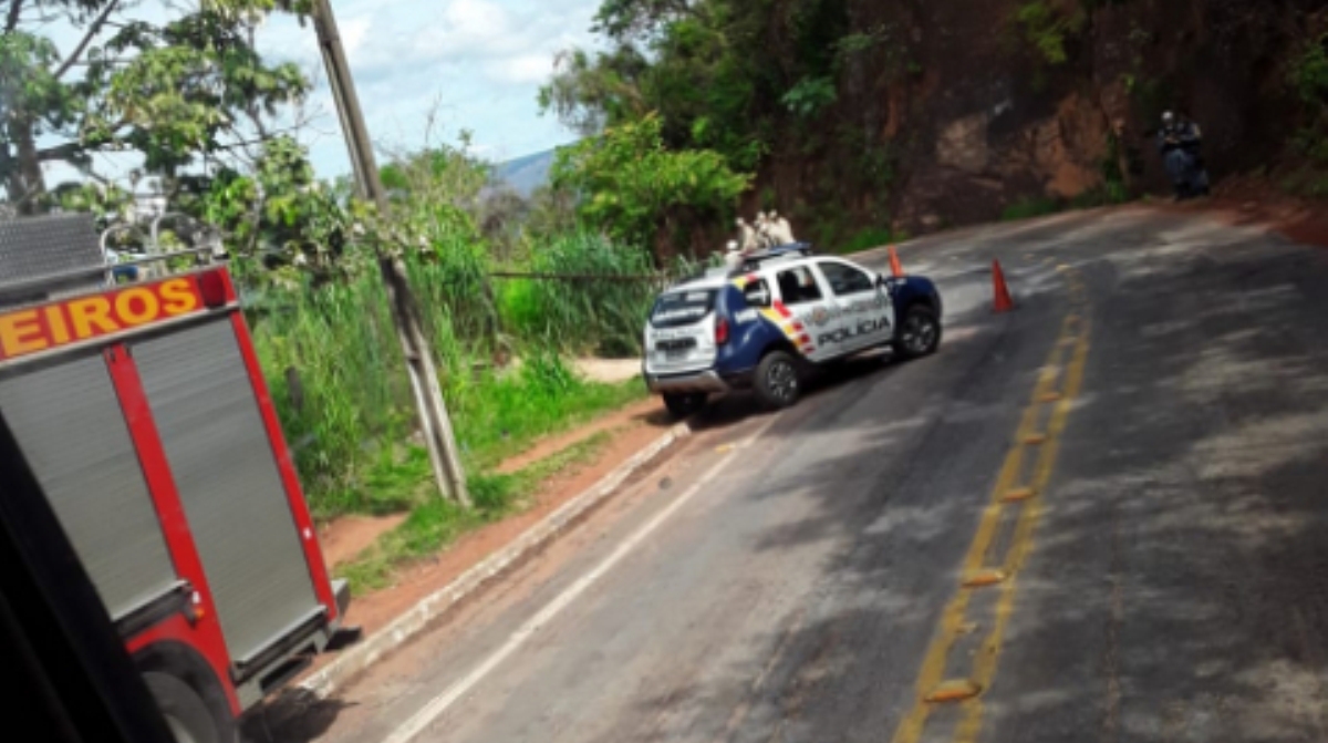 Bombeiros encontram corpo de jovem no Portão do Inferno, em Chapada