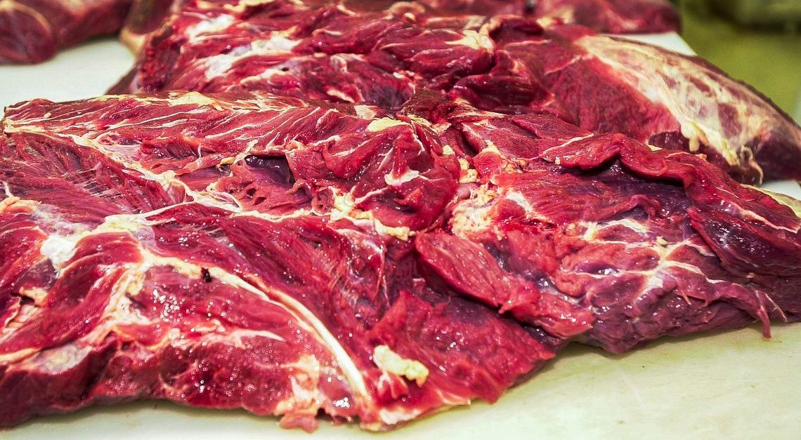 Preço da carne cai para o consumidor, diz Ministério da Agricultura