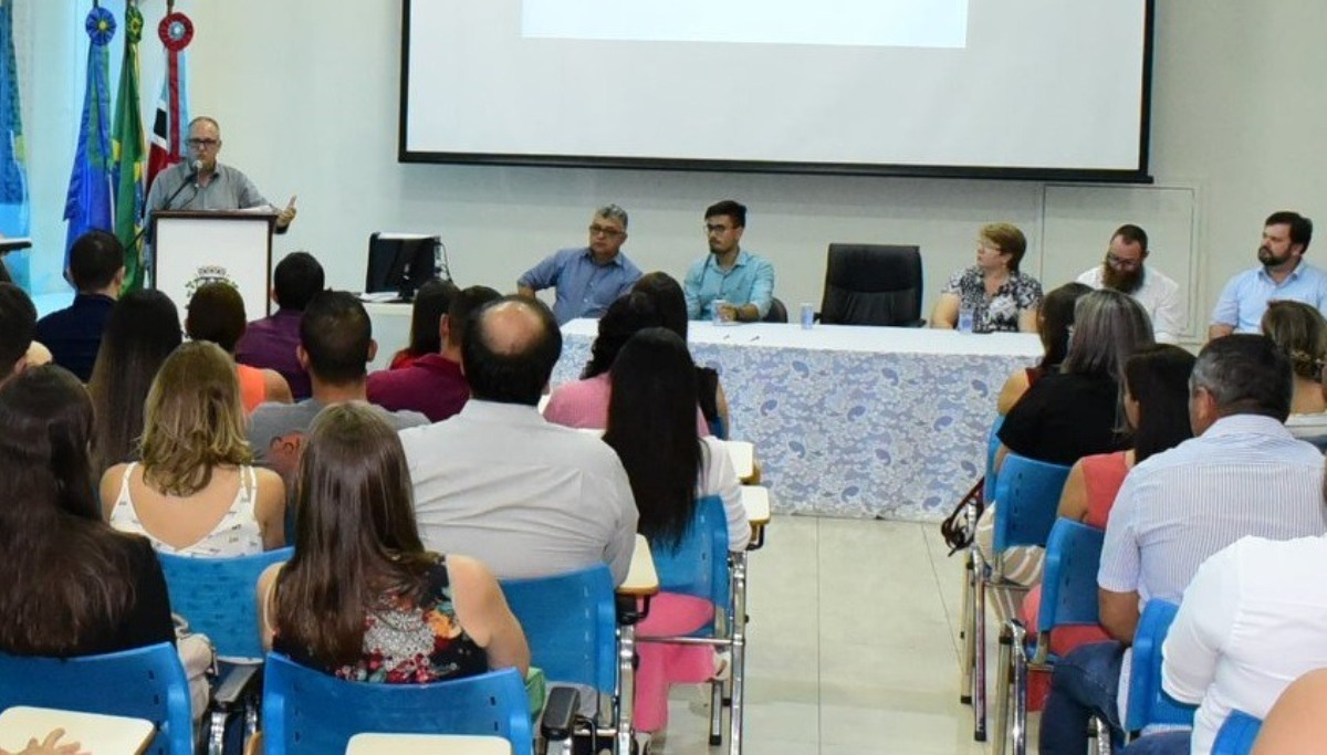 Rondonópolis | Prefeito recepciona e dá posse aos novos fiscais aprovados em concurso