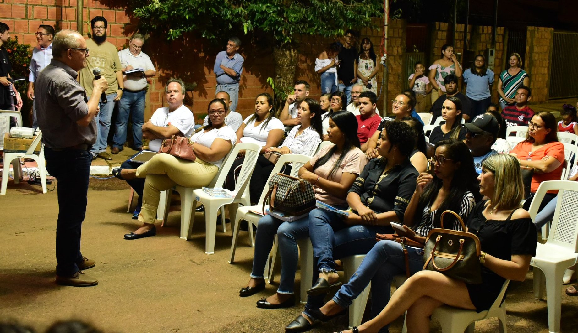 Após ser beneficiado com um mutirão de limpeza, Cidade de Deus ganha creche e reforma de praça