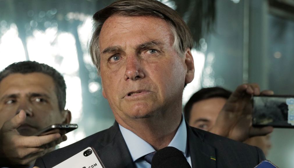 Bolsonaro determina criação de conselho para ações na Amazônia