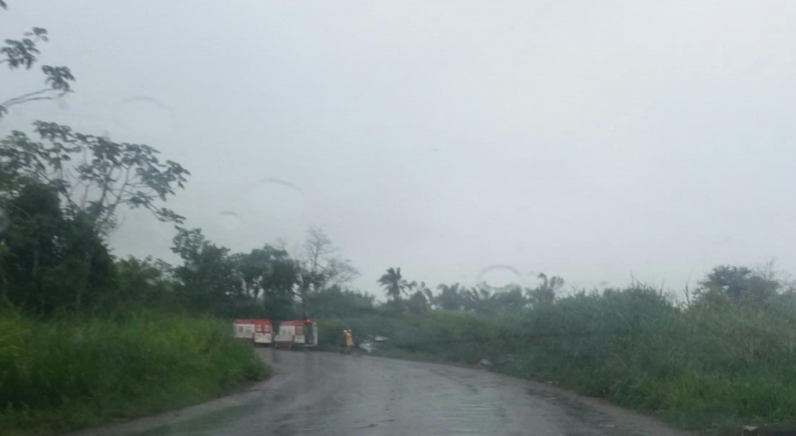 Casal morre após bater carro na traseira de carreta na MT-344