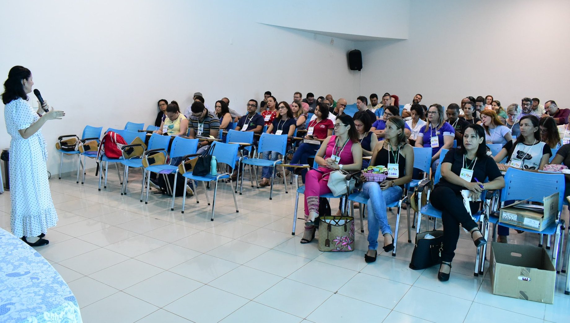 Profissionais da rede de ensino municipal participam de curso de Educação Inclusiva