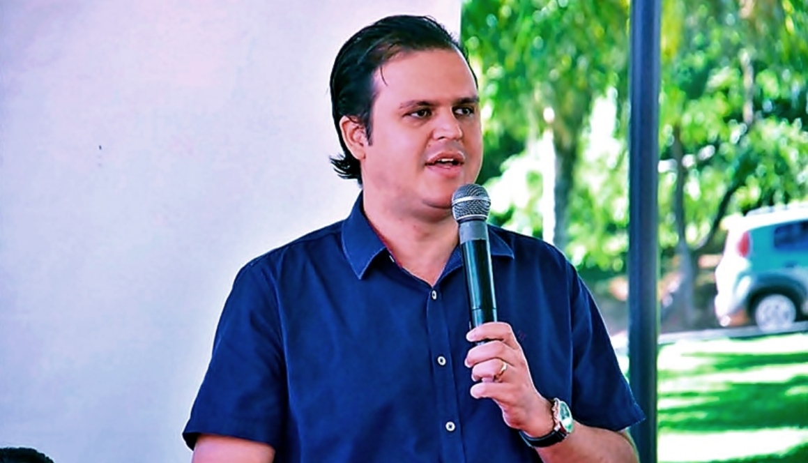 Deputado Thiago Silva defende transporte coletivo intermunicipal gratuito para jovens de baixa renda