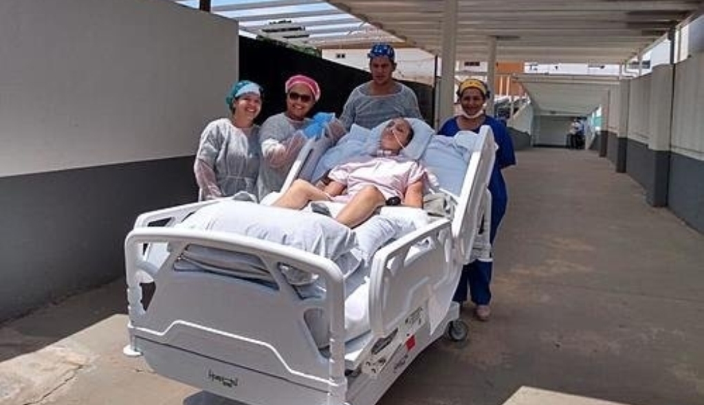 Vaquinha arrecada recursos para tratamento de jovem em coma após acidente e 5 cirurgias