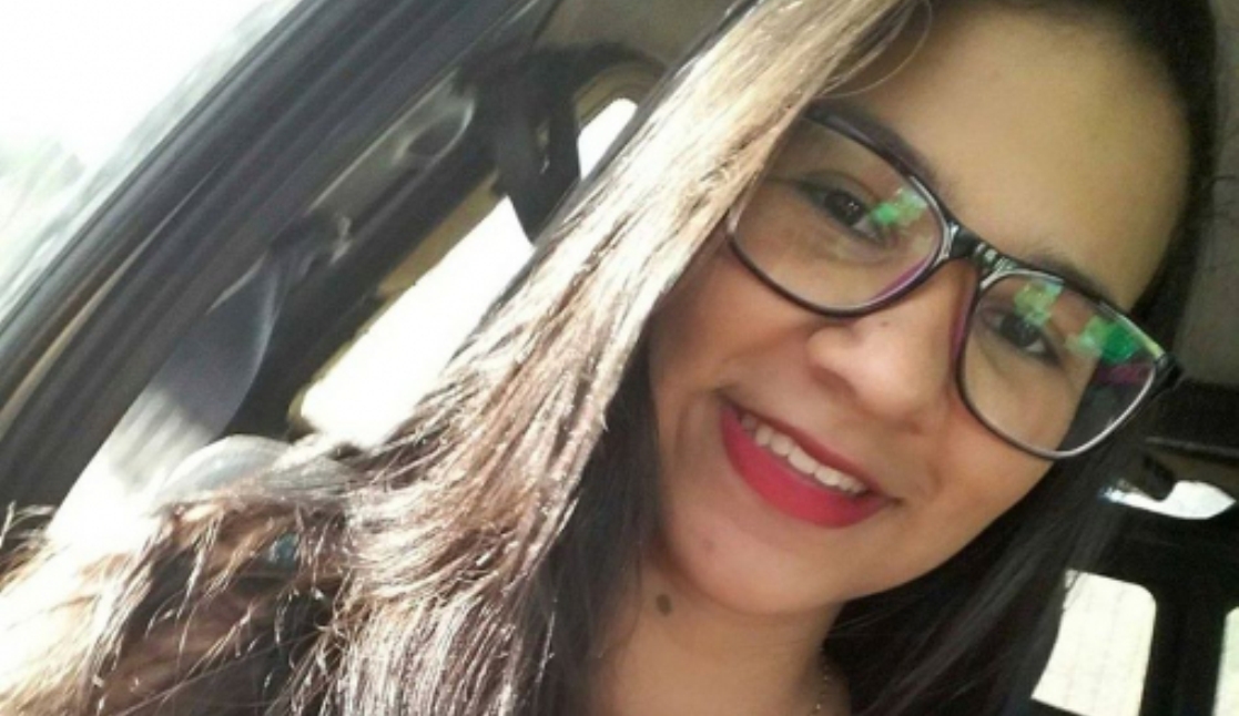 Jovem de 18 anos é assassinada com 18 facadas por ex-companheiro