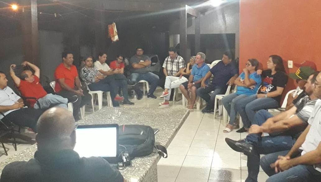 Grupos políticos em Pedra Preta se reúnem para discutir eleições 2020