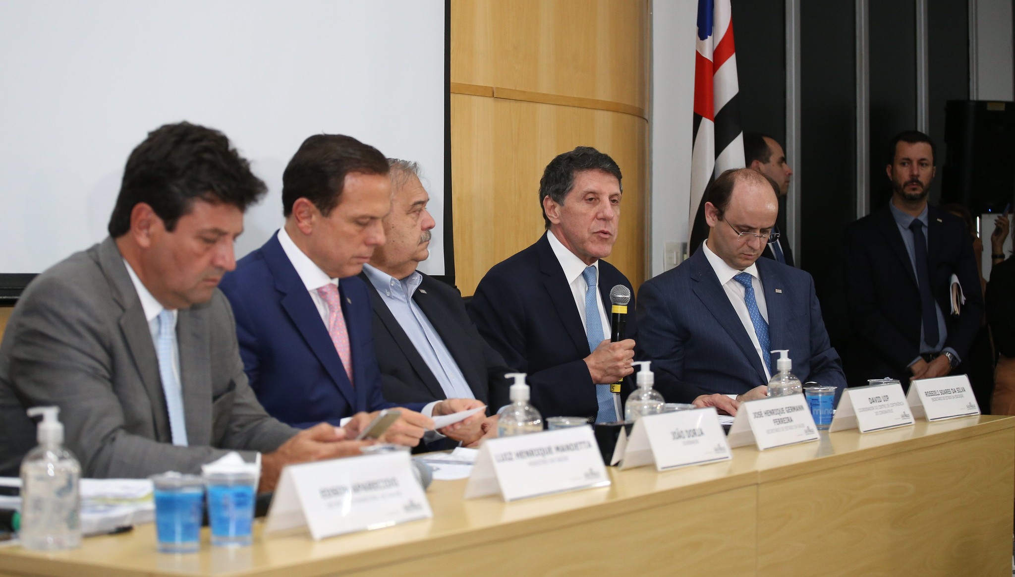 Confirmada primeira morte por novo coronavírus no Brasil