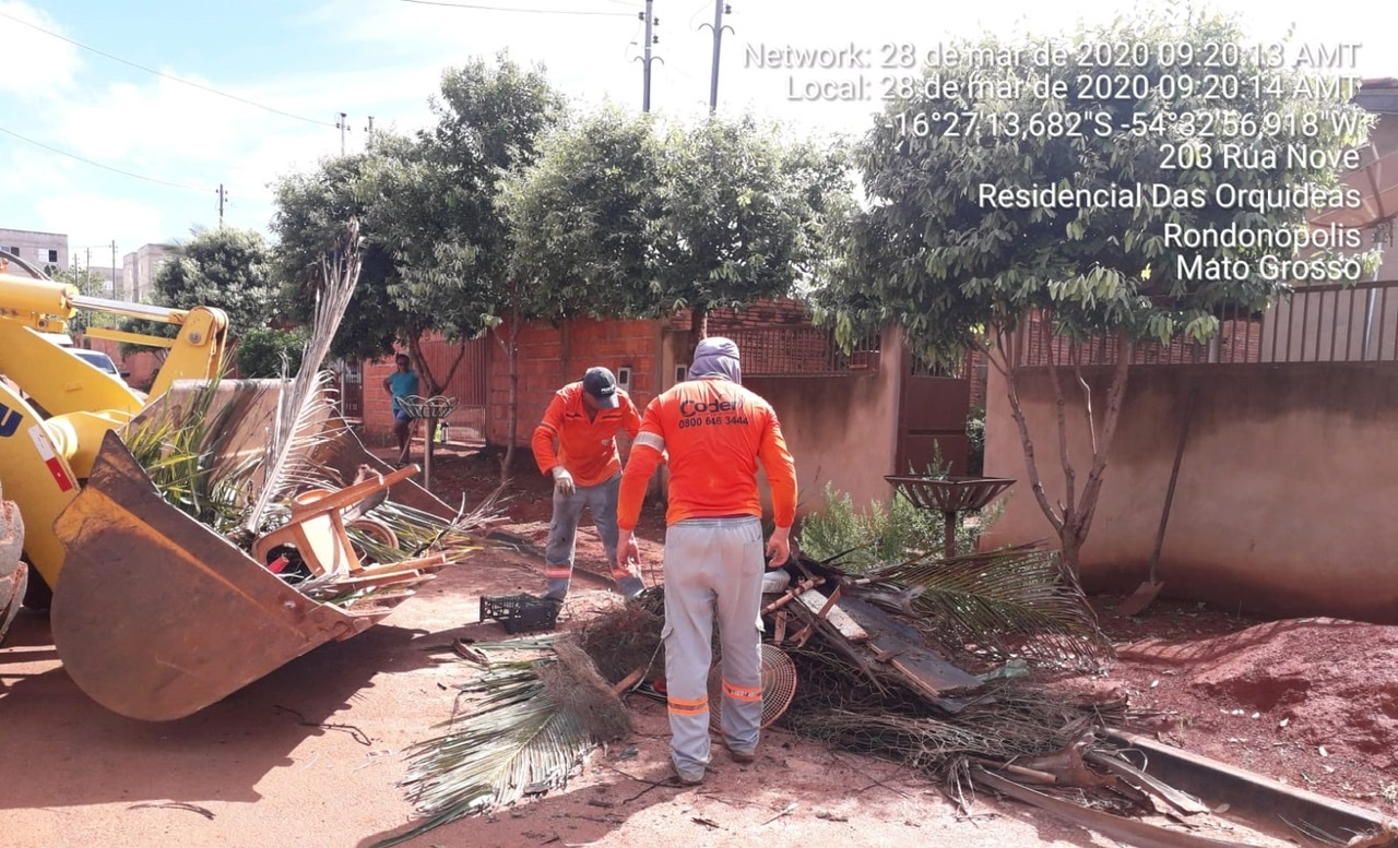 Coder segue com limpeza de áreas públicas para prevenir infestação do Aedes Aegypt