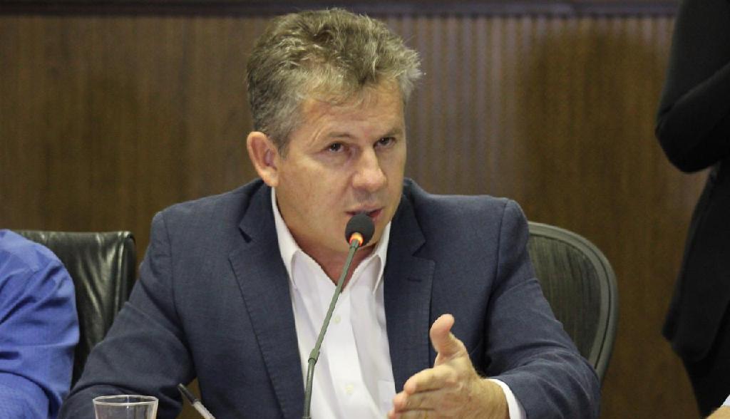 “É determinante que todos continuemos a evitar o contato social”, afirma governador