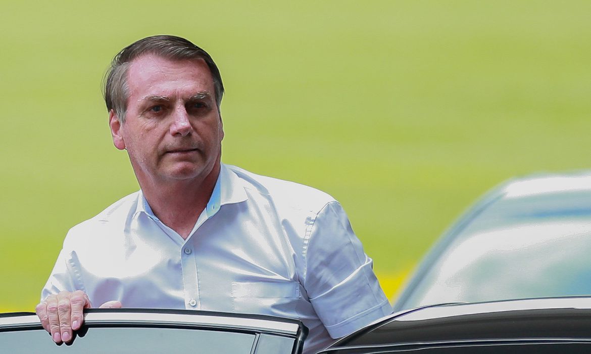 Presidente Jair Bolsonaro visita localidades em Brasília
