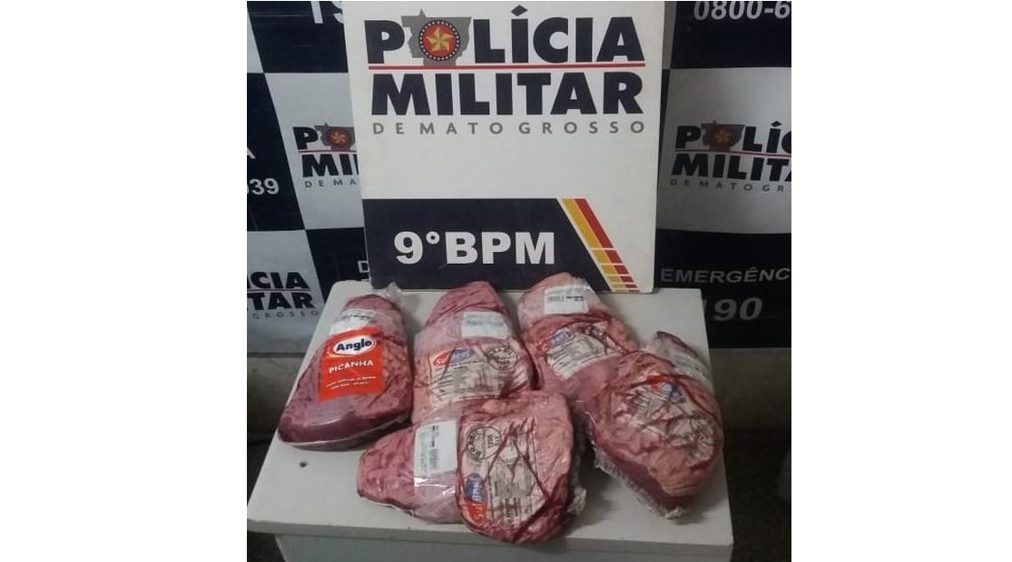 Homem é preso em Cuiabá após ser flagrado roubando peças de picanha de supermercado