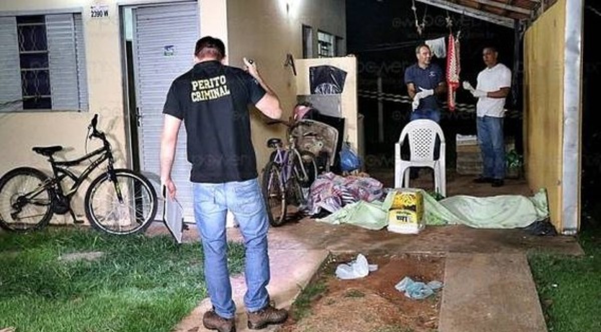 Nova Mutum | Dois jovens são mortos com tiros pelas costas em varanda de casa