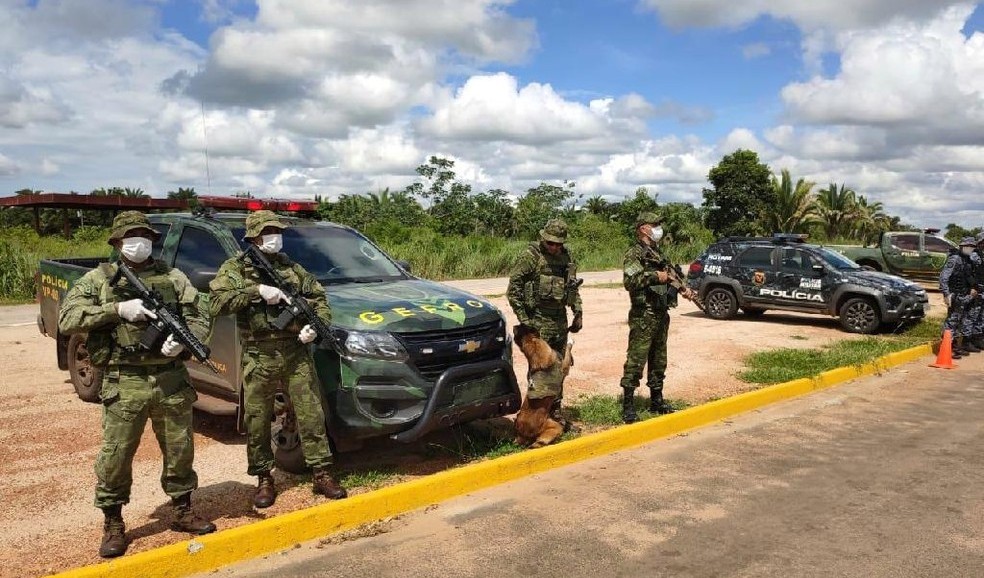 Barreira policial é feita em fronteira de MT com a Bolívia para impedir entrada de estrangeiros