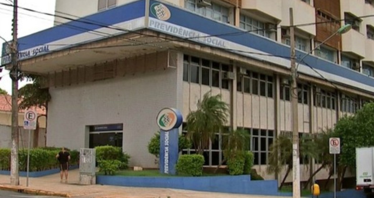Com mais de 18 mil pessoas na fila de espera, agências do INSS em MT suspendem atendimentos para prevenir Covid-19