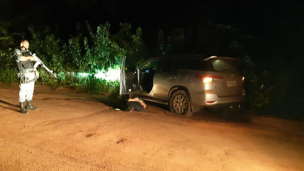 Várzea Grande | Padre é sequestrado em seminário, tem carro roubado e é mantido refém por 6 horas