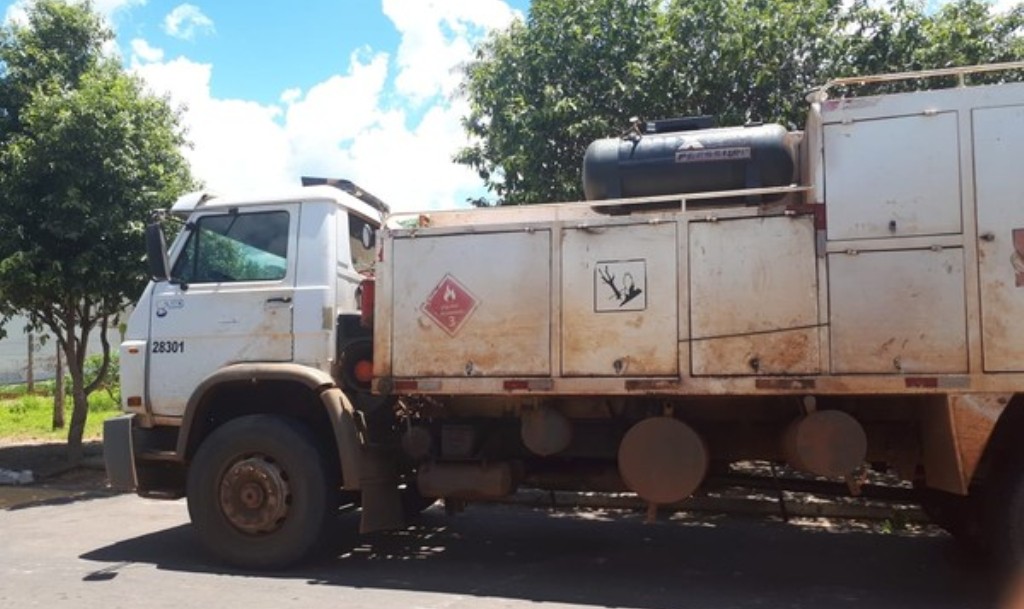 Rondonópolis | Motorista é flagrado furtando mais de 6 mil litros de óleo diesel de empresa