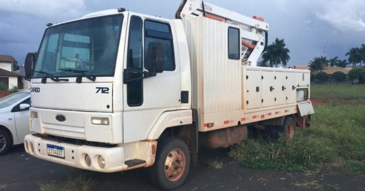 Campo Novo do Parecis | Traficantes são presos com 274 kg de cocaína escondidos em fundo falso de caminhão