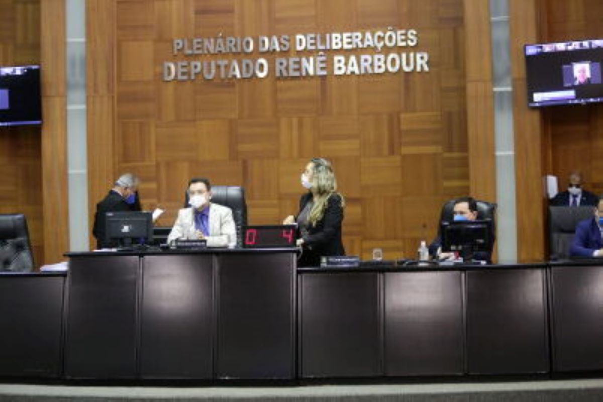 Mato Grosso | Aprovada PEC que destina emendas direto aos municípios