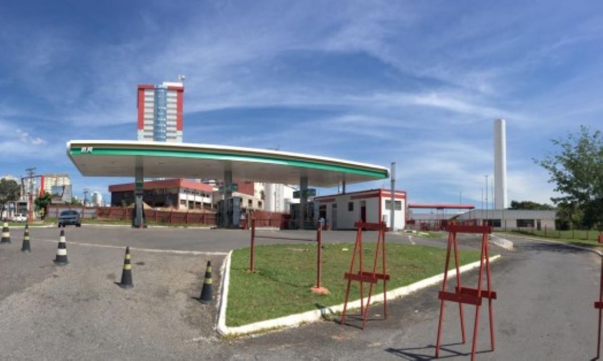 Atacado e posto de combustível Makro fecham as portas em Cuiabá