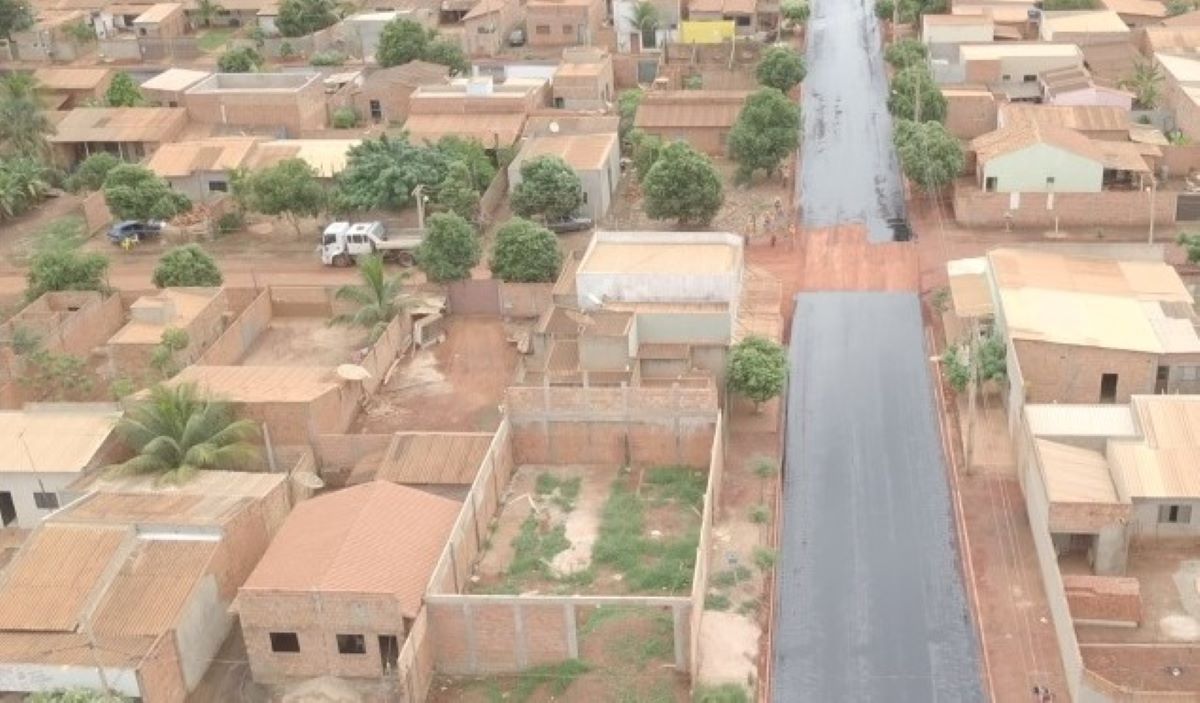 Obras de pavimentação na região do Grande Conquista avançam com celeridade
