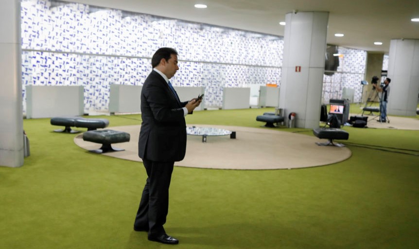 Partidos se mobilizam contra uso do Fundo Eleitoral em ações na Saúde