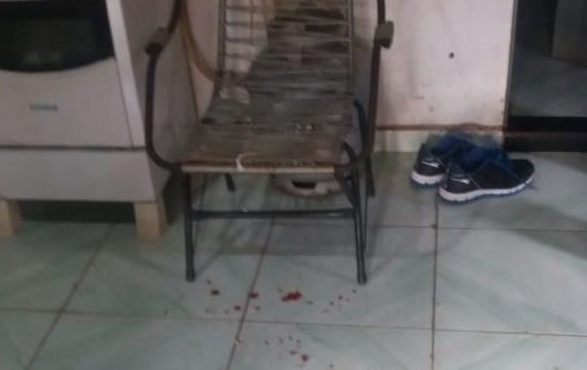 Mulher é presa em flagrante por homicídio em Nova Xavantina