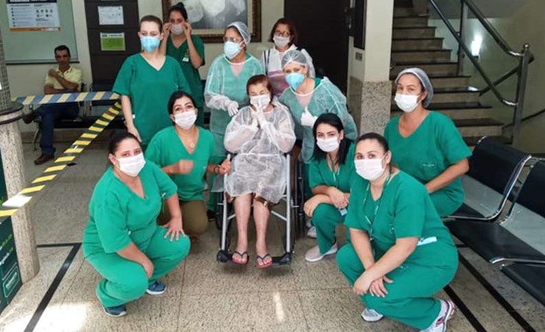 3 idosos se recuperam da covid-19 e têm alta no PR, BA e GO