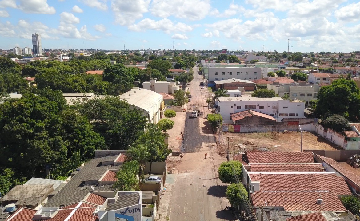 Rondonópolis | Obra de drenagem na Otávio Pitaluga está pronta e via tem trânsito liberado