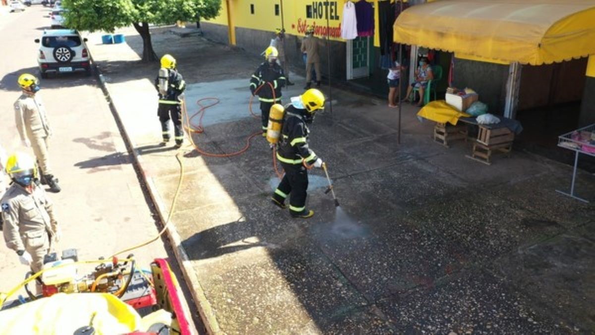 Hotel onde passageiro diagnosticado com Covid-19 se hospedou passa por desinfecção em MT
