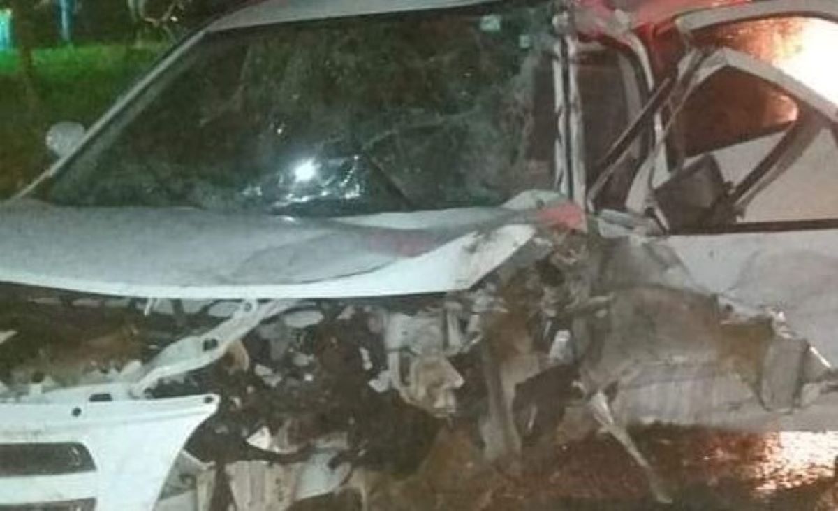 Motorista morre em acidente entre carro e carreta na BR-364